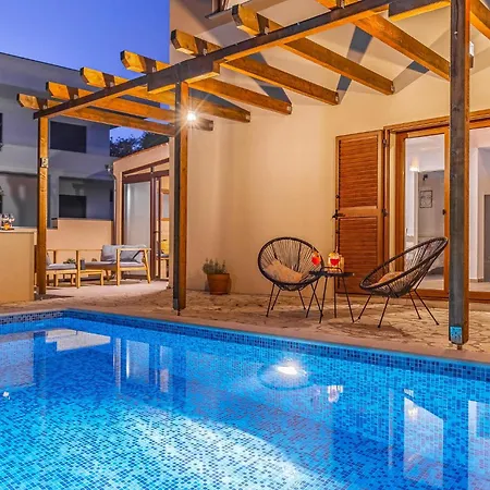 Casa de Férias Luxurious Home In Betiga With Sauna Barbariga