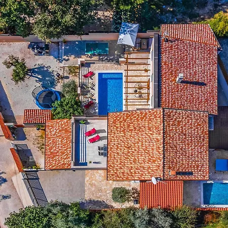 Luxurious Home In Betiga With Sauna Barbariga